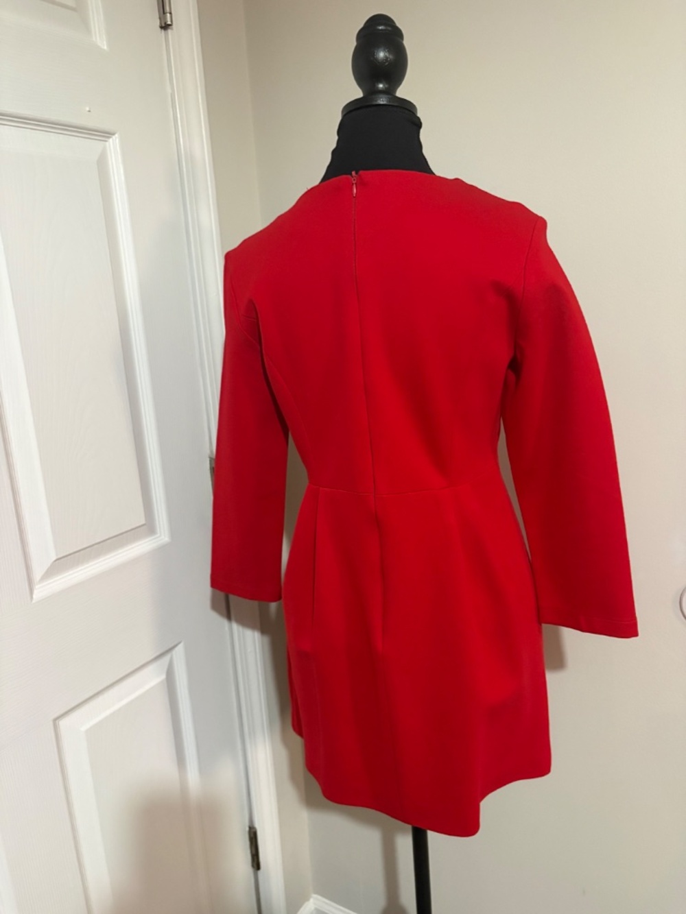 Dress - Picture 5 of 12